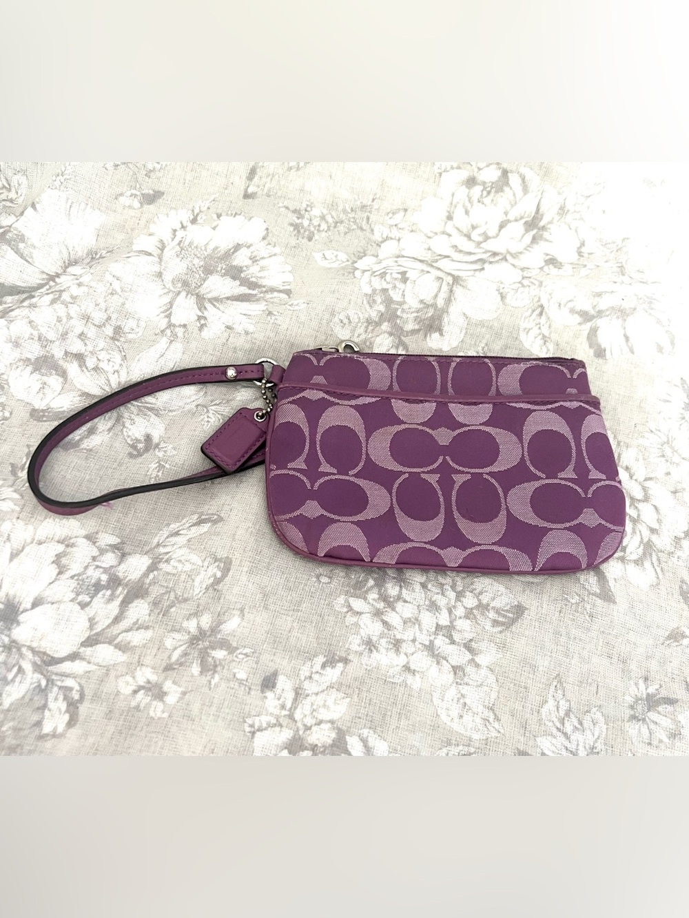 Coach Signature C Sateen Small Wristlet Bag